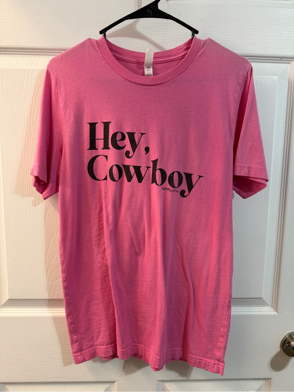 Hey, Cowboy Pink Graphic Tee - Unbranded